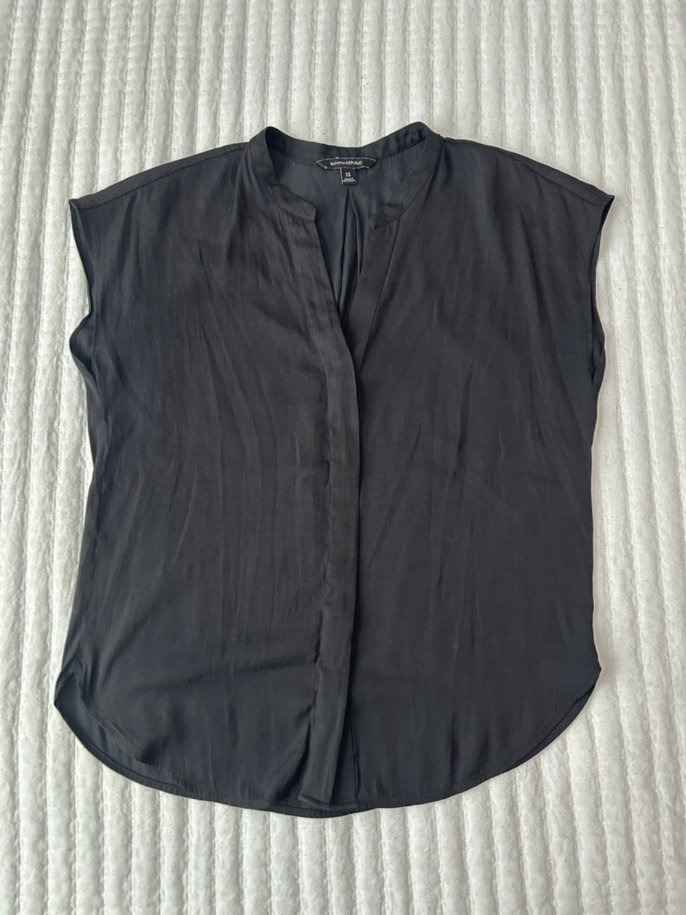 Banana Republic Black Cap-Sleeve V-Neck Blouse